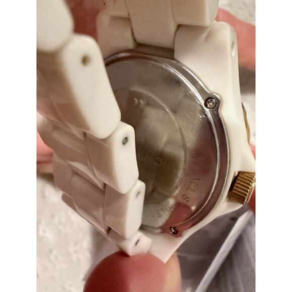 Michael Kors MM5249 Women's White Acrylic Analog Dial Quartz Wrist Watch JNA282 - Picture 8 of 12